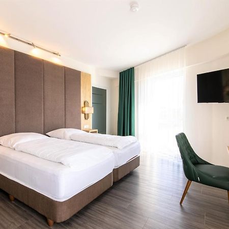 Luxstay Karben Neue Mitte - Self-Check-In Екстер'єр фото